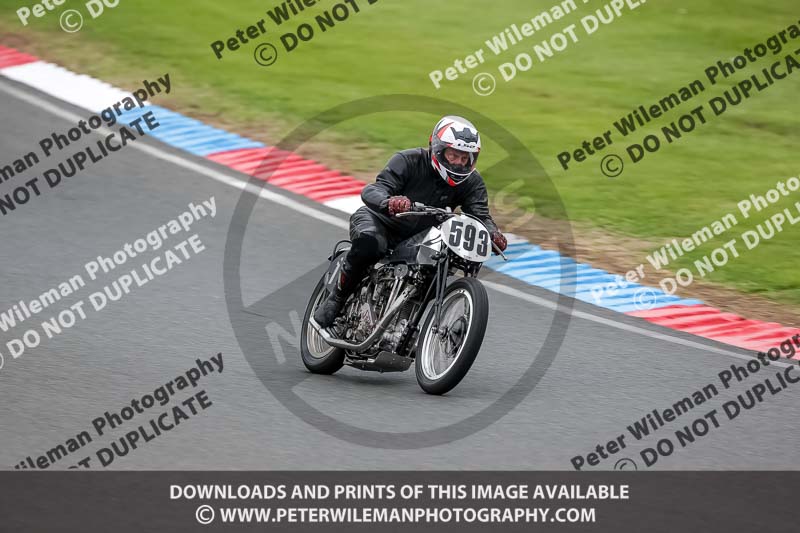 Vintage motorcycle club;eventdigitalimages;mallory park;mallory park trackday photographs;no limits trackdays;peter wileman photography;trackday digital images;trackday photos;vmcc festival 1000 bikes photographs